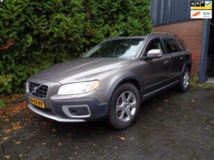 Volvo XC70 2.4 D5 Summum,Navi,Leder,Xenon,PDC