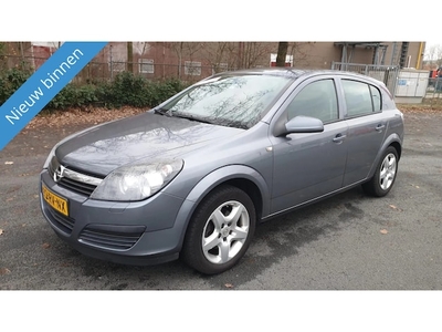 Opel Astra Benzine