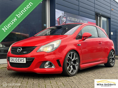 Opel Corsa 1.6-16V Turbo OPC in top staat