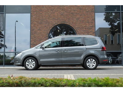 Volkswagen Sharan 2.0 TDI DSG Highline ACC, Panoramadak, Achteruitrijcamera, Trekhaak