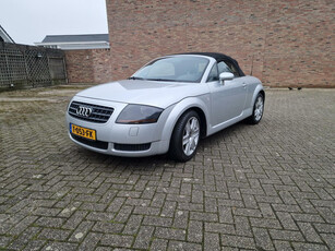 Audi TT Roadster 1.8 5V Turbo/super con/CLIMATE contr. LEDER