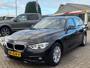 BMW 3 Serie 318i Touring Automaat Zwart 2017 Xenon NL Auto