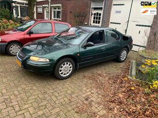 Chrysler Stratus 2.0i-16V LE nieuwe apk!! handgeschakeld !!