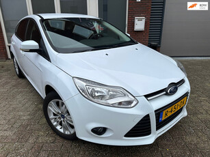 Ford FOCUS 1.6 TI-VCT / 5DRS / Airco / LM / Stoelverwarming