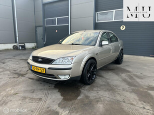 Ford Mondeo 2.0-16V Ghia Executive AUTOMAAT!!!