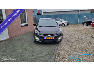 Hyundai i30 Wagon 1.4 Business Edition , Airco , Isofix,