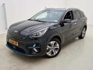 Kia e-Niro EXECUTIVELINE 64KWH 3FASE/WARMTEPOMP/THAAK/ACARPLAY/FABRIEKSGARANTIE