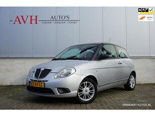 Lancia Ypsilon 1.4-16V Oro