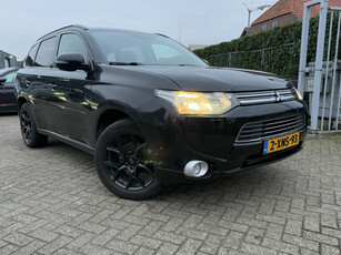 Mitsubishi Outlander 2.0 PHEV INSTYLE NAVI/CAMERA/LEER/PANO/STOELVERWARMING