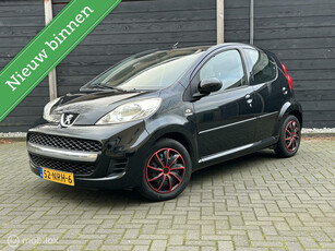 Peugeot 107 1.0-12V Urban Move AIRCO / CV afst. / 106.965 km NAP NED.AUTO