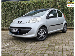 Peugeot 107 1.0-12V XS Automaat 5deurs NW APk Elektrische Ramen Centraal Deurvergrende