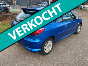 Peugeot 206 1.4 Forever Airco Nieuwe APK Bij Aflevering