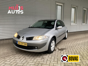 Renault Mégane 1.6-16V Dynamique Luxe