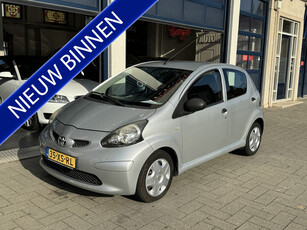 Toyota Aygo 1.0-12V. AIRCO 5 DRS. NW APK