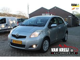 Toyota Yaris 1.3 VVTi Aspiration, Clima, Trekhaak, Nap