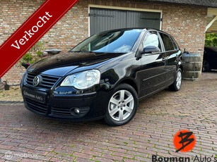 Volkswagen Polo 1.4-16V - 5 Deurs - Cruise - Airco - United