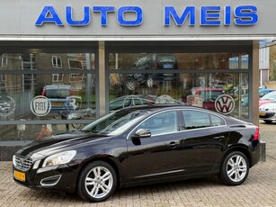 Volvo S 60 1.6 T3 Momentum Navi Clima Cruise PDC Dealeronderhouden