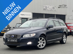 Volvo V70 2.0 T5 Nordic+ CRUISE CONTROLE ADAPTIEF/LEER/TREKHAAK