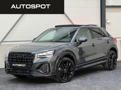 Audi Q2 35 TFSI S-Line Black Ed. Pano Navi Matrix ACC Camera