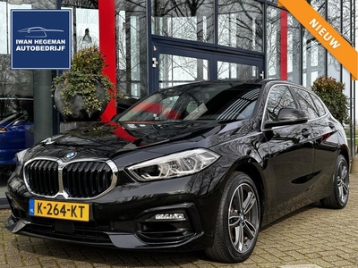 BMW 1-serie 118i Executive Edition DAB CarPlay Navi