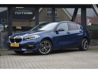 BMW 1-serie 118i Executive SFEERVERLICHTING APPLE