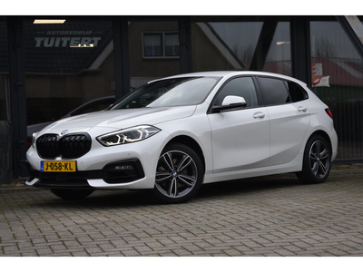 BMW 1-serie 118i Executive | SFEERVERLICHTING | APPLE CARPLAY | ANDROID AUTO | LED | SPORTSTOELEN | NAVIGATIE | CRUISE CONTROLE |