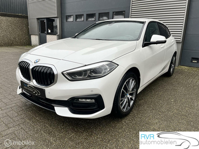 BMW 1-serie 118i High Executve LEER/NAVI/CRUISE/XENON