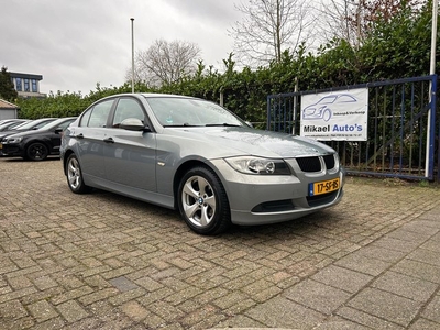 BMW 3-serie 318i Dynamic Executive Navi/Cruise/Clima