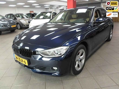 BMW 3 Serie 320i High Executive