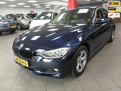 BMW 3-serie 320i High Executive