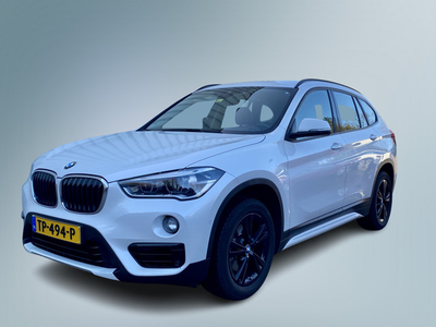 BMW X1 sDrive18i Executive / LED / Navi / Aut / Trekhaak / Cam