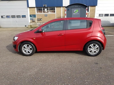 Chevrolet Aveo 1.2 LT lage kilometerstand/ nwe apk