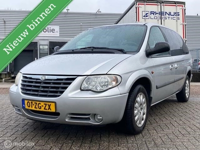 Chrysler Grand Voyager 3.3i V6 Business Edition, stow and go