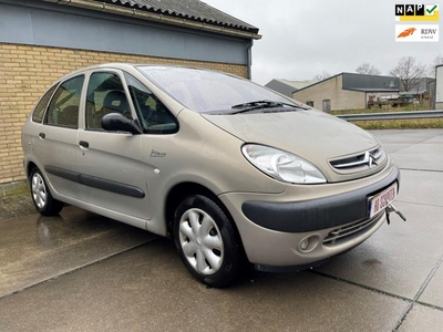 Citroen Xsara Picasso 1.8i-16V Différence 2 5-deurs //