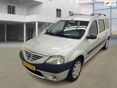 Dacia Logan MCV 1.6-16V Lauréate 7p. AIRCO TREKHAAK 2 X