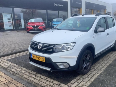 Dacia Sandero 0.9 TCe SL Stepway | Navi | PDC achter | trekhaak, hatchback, bj 2017