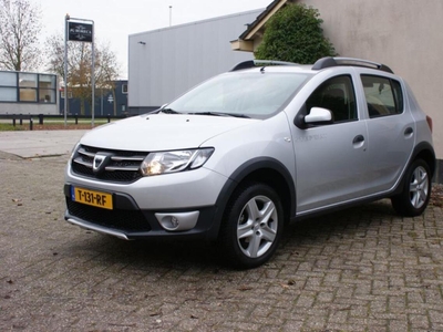 Dacia Sandero 0.9 TCe Stepway Ambiance - 33000 Km , hatchback, bj 2015