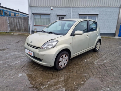 Daihatsu Sirion 2 1.0-12V TREND