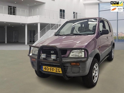 Daihatsu Terios 1.3 SX/4X4/ORIGINEEL NL/LAGE KM MET NAP/AUTOMAAT/BOEKJES/, terreinwagen/pick up, bj 2000