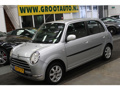 Daihatsu Trevis 1.0 Airco, Stuurbekrachtiging