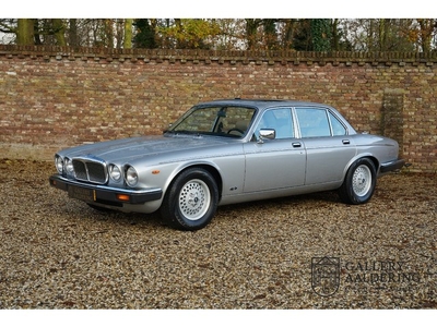 Jaguar DAIMLER DOUBLE SIX Solid condition, runs