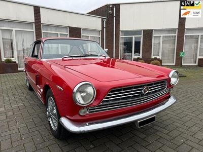 Fiat 2300S Coupe, Ghia, Borrani