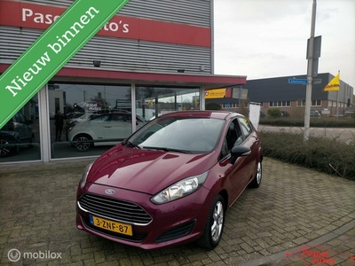 Ford Fiesta 1.0 Style NAP NAVI Airco LM Velgen