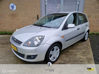 Ford Fiesta 1.4-16V Futura 5DRS Airco