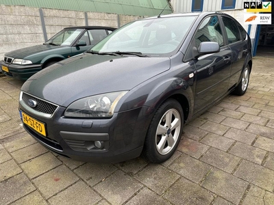 Ford Focus 1.6-16V Futura