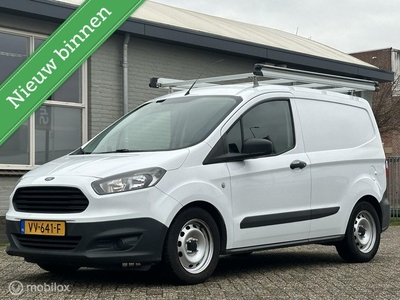 Ford Transit Courier 1.5 TDCIAIRCOIMPERIALEXBTW