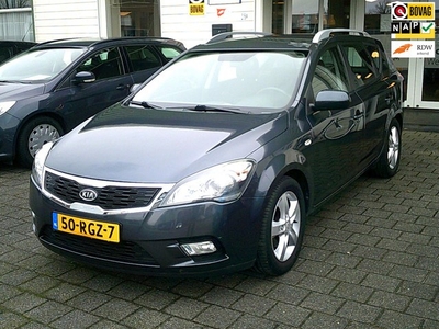 Kia Cee'd Sporty Wagon 1.4 CVVT Seven