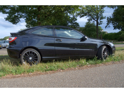 Mercedes-Benz C-klasse Sportcoupé 200 K. nette volle auto apk 14-2-2025