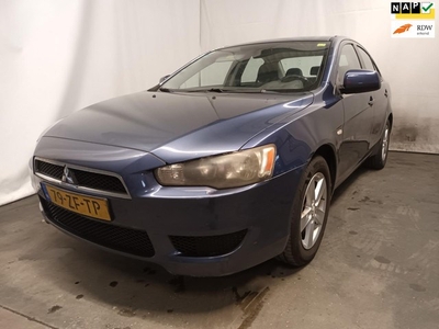 Mitsubishi Lancer Sports Sedan 1.5 Invite Schadeauto!!