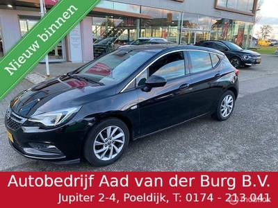 Opel Astra 1.0 Business+ Navigatie , Climaat , Parkeerhulp achter , Velgen 17 inch , Zwart metaallak , dealer onderhouden